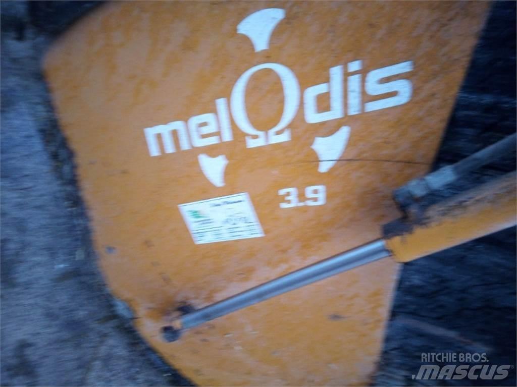 Emily Mélodie 3.9 Hranilice