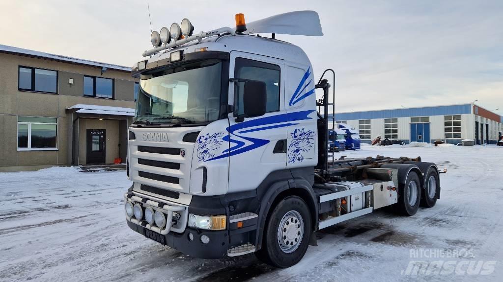 Scania R500 6X4 Rol kiper kamioni s kukama za dizanje