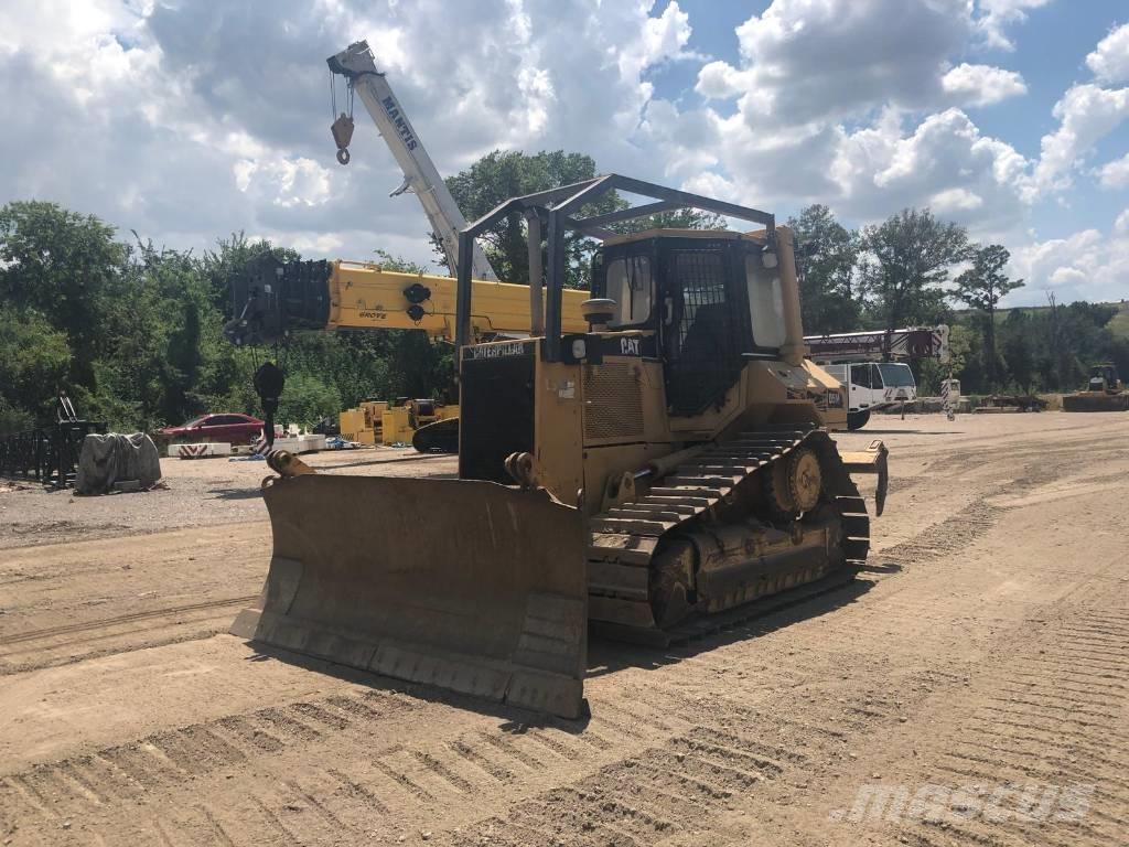 CAT D 5 M XL Buldožeri gusjeničari