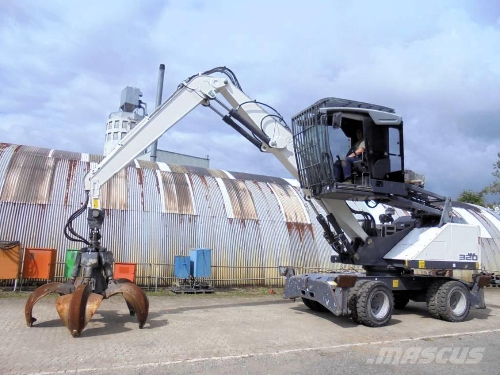 Fuchs MHL 320 Bageri za manipuliranje materijalom / otpadom