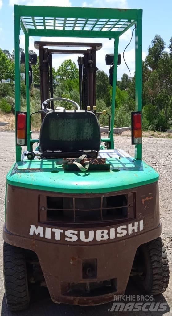 Mitsubishi FG25 Plinski viličari
