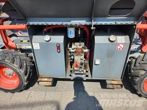 SkyJack SJ 6832 RT Škaraste platforme