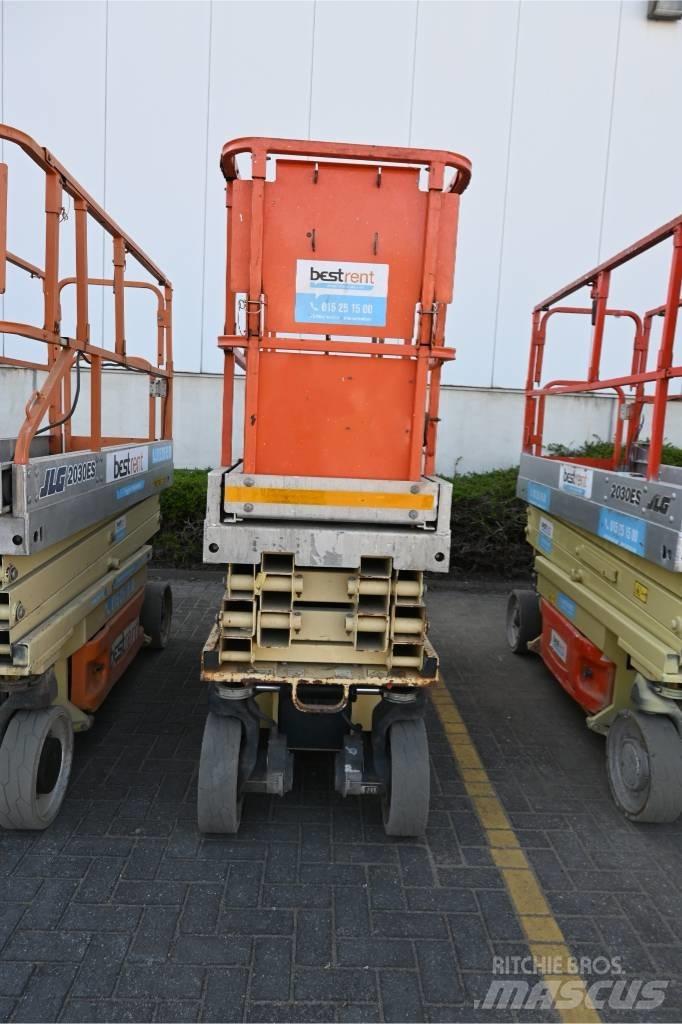JLG 2030 ES Škaraste platforme