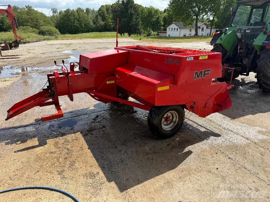 Massey Ferguson 224 Balirke za kockaste bale