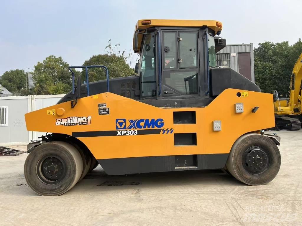 XCMG XP 303 Oprema za polaganje i upravljanje