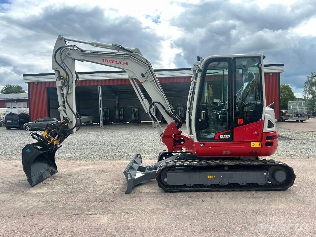 Takeuchi TB260 Mini bageri <7t
