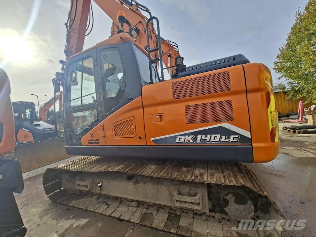 Doosan DX 140 LC Bageri gusjeničari