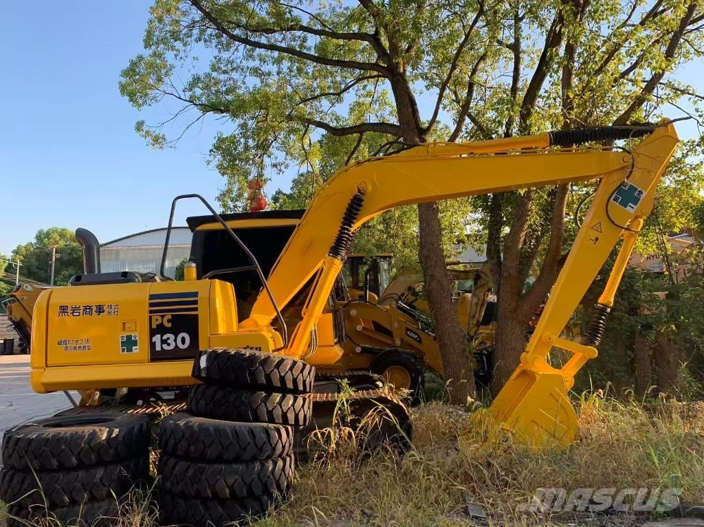 Komatsu PC 130 Bageri gusjeničari