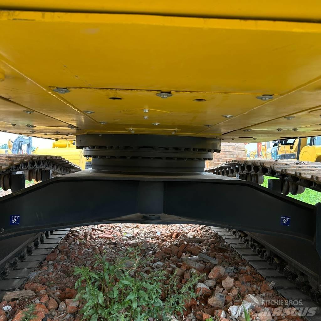 Komatsu 400-7 Bageri gusjeničari