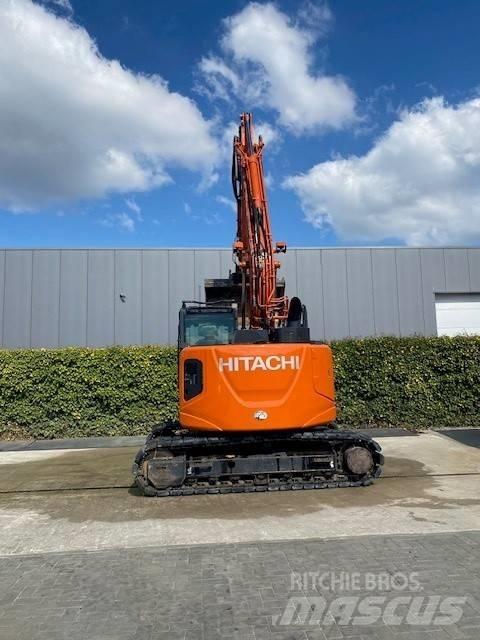 Hitachi 135US-6 Bageri gusjeničari