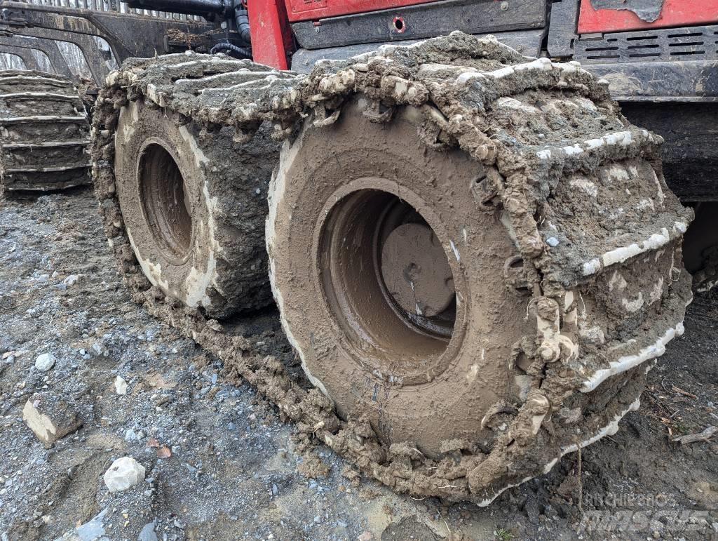 Komatsu 895 Forvarderi