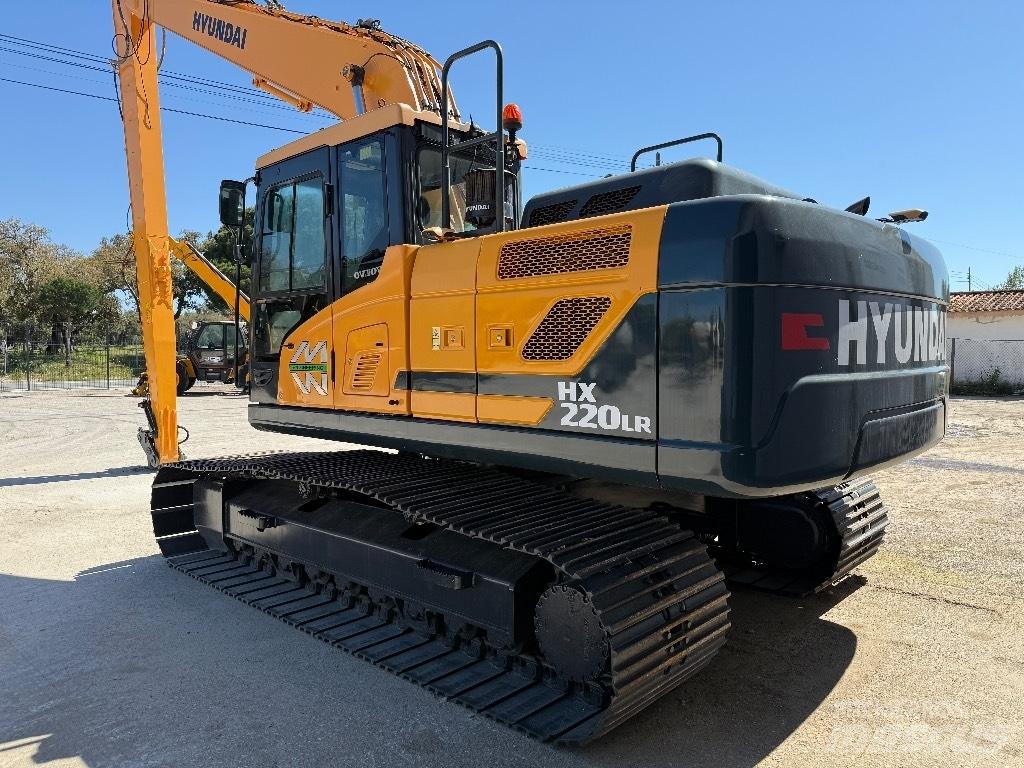 Hyundai HX220 LR Bageri dugog dosega