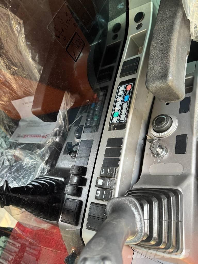 Doosan DX 225 Bageri gusjeničari