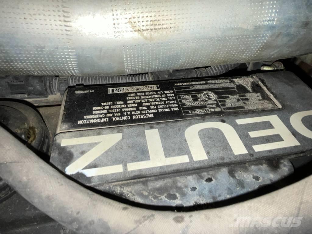 Mecalac 10 MCR Bageri gusjeničari