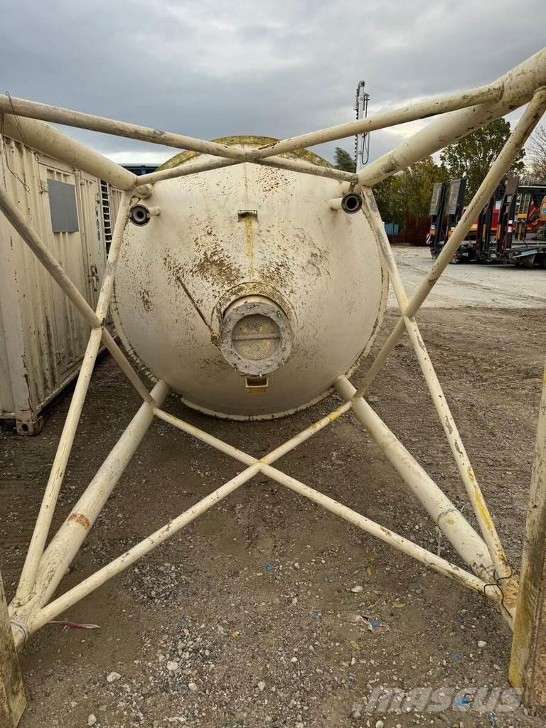  Silo 18 m3 Oprema za istovaranje silosa