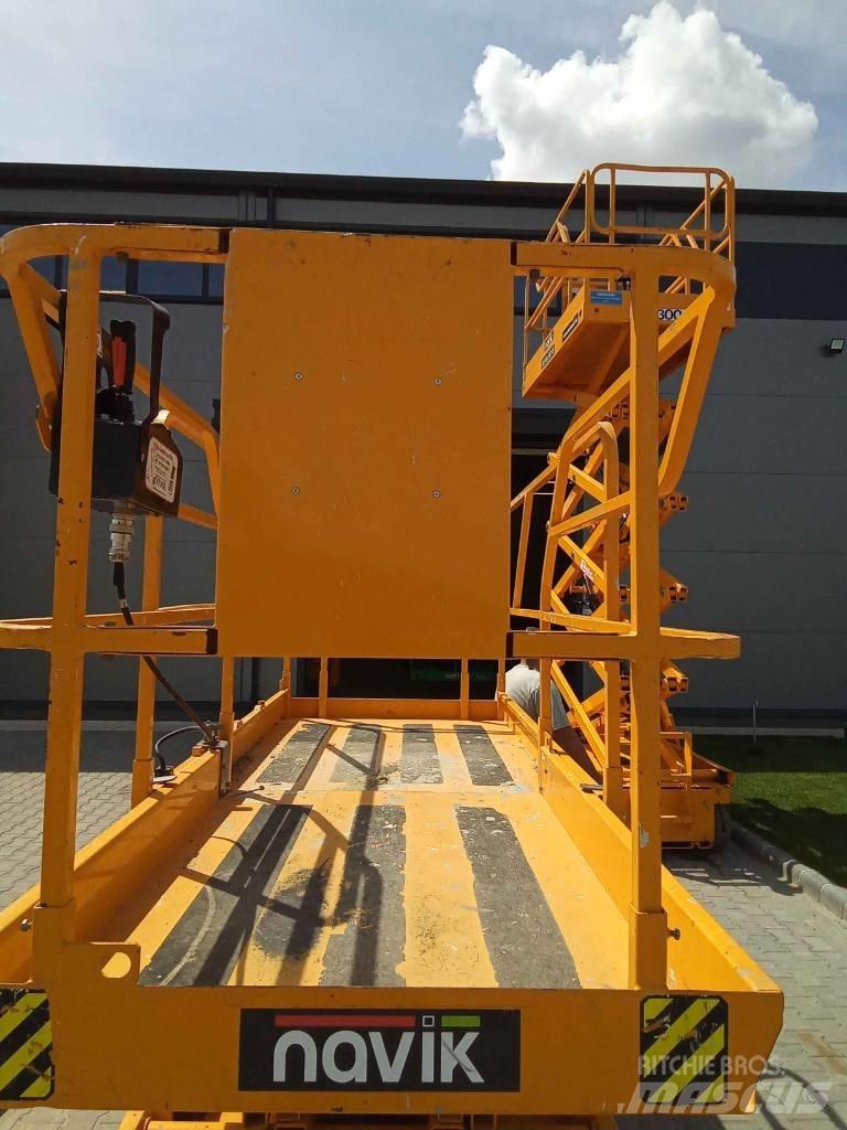 Haulotte Compact 12 Škaraste platforme