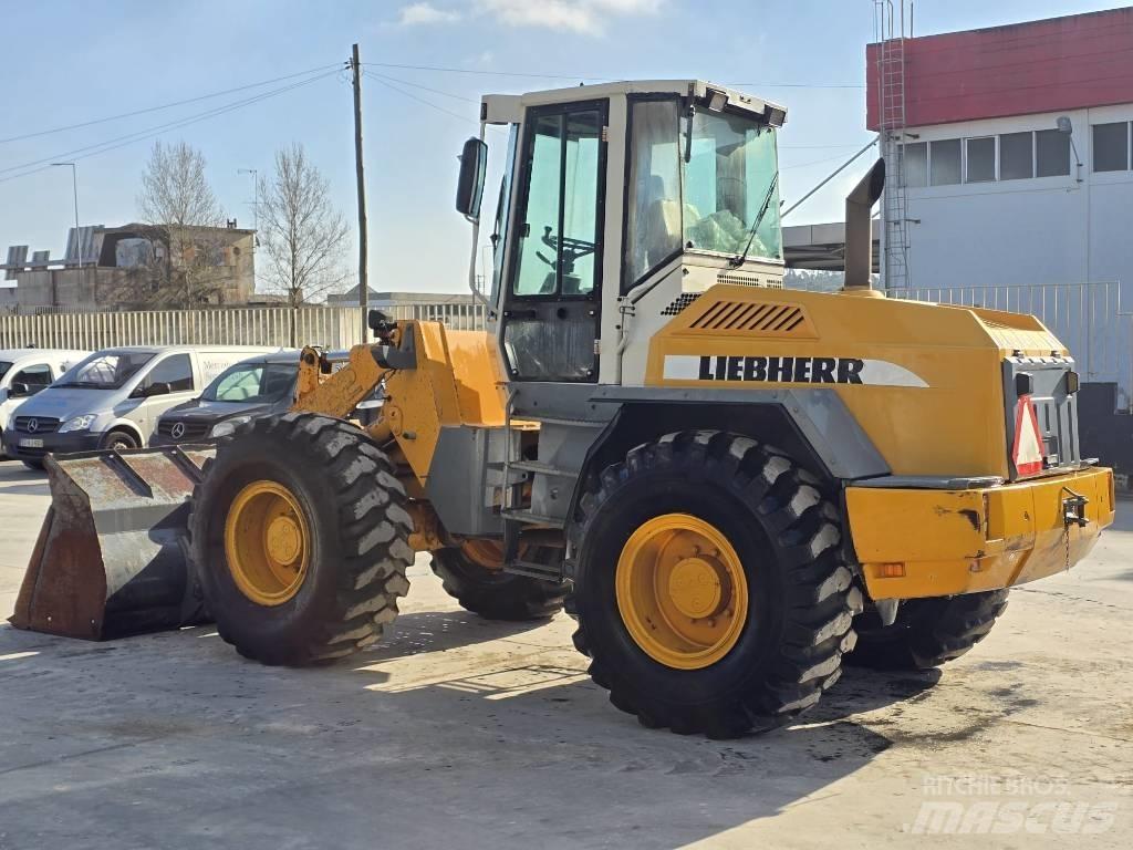 Liebherr L522 Utovarivači na kotačima