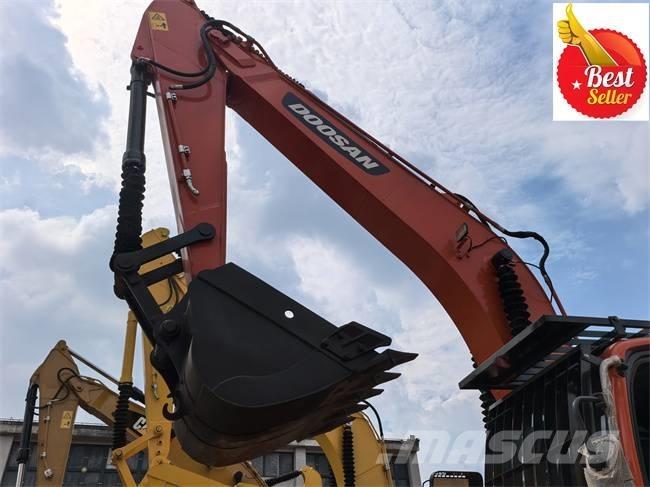 Doosan DX 225 LC Bageri gusjeničari