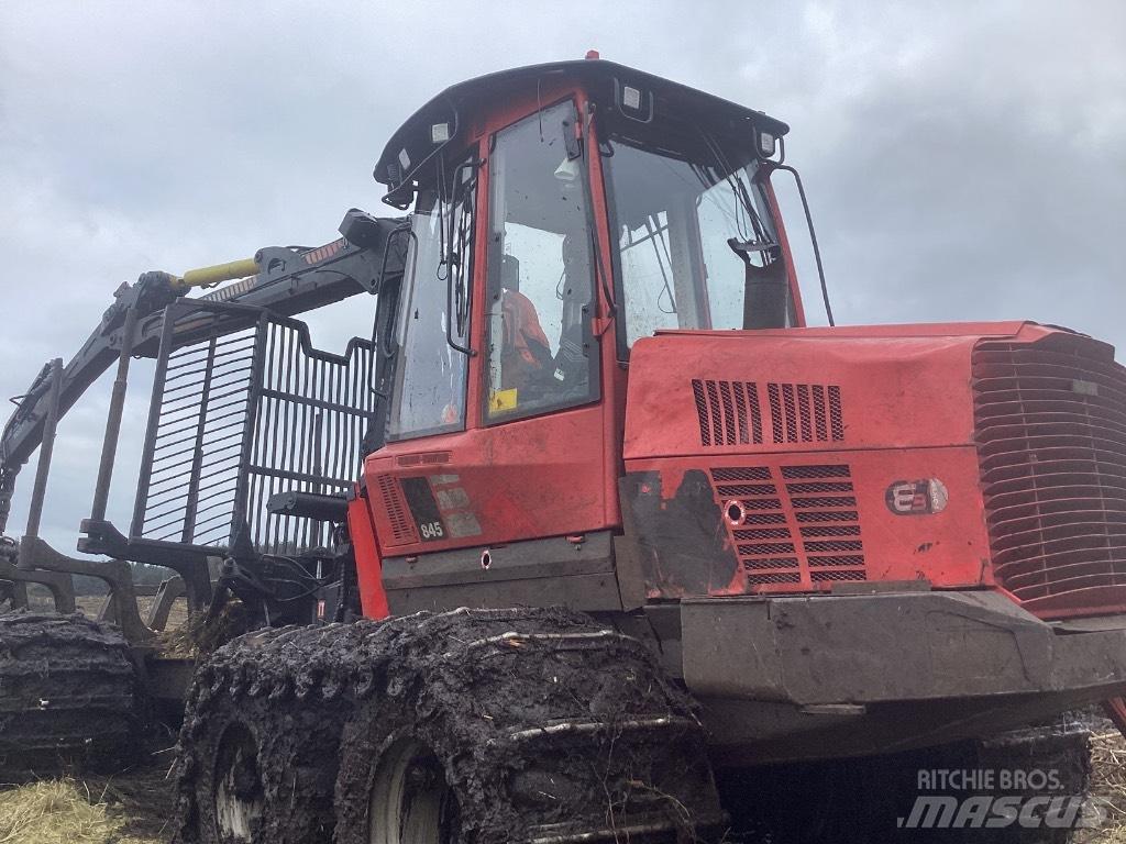 Komatsu 845 Forvarderi