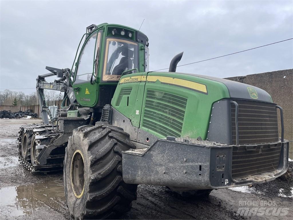 John Deere 1070G Harversteri