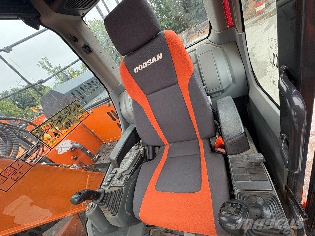 Doosan DX140LCR-5 Bageri gusjeničari