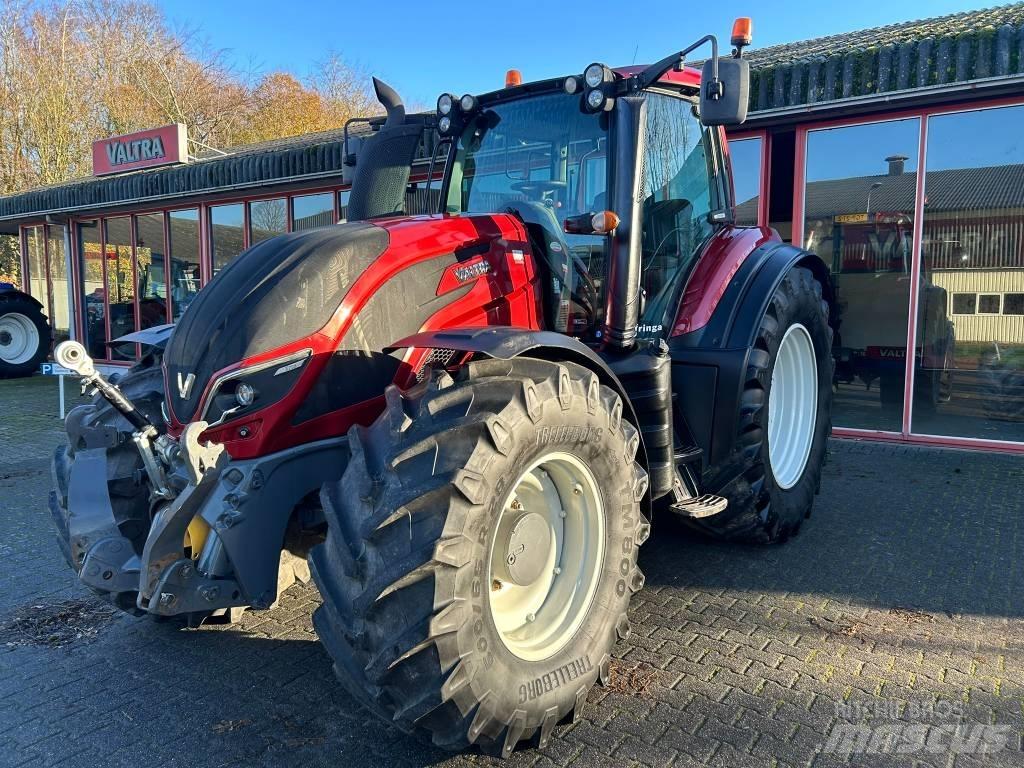 Valtra T234A Traktori