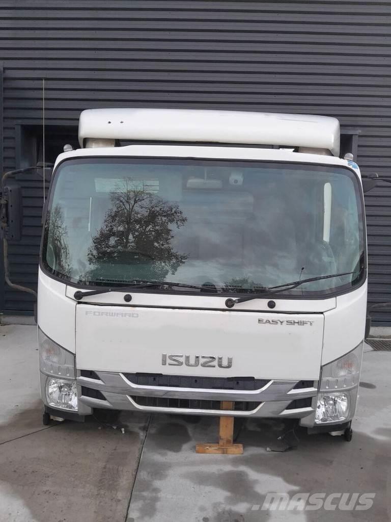 Isuzu N75 Kabine i unutrašnjost