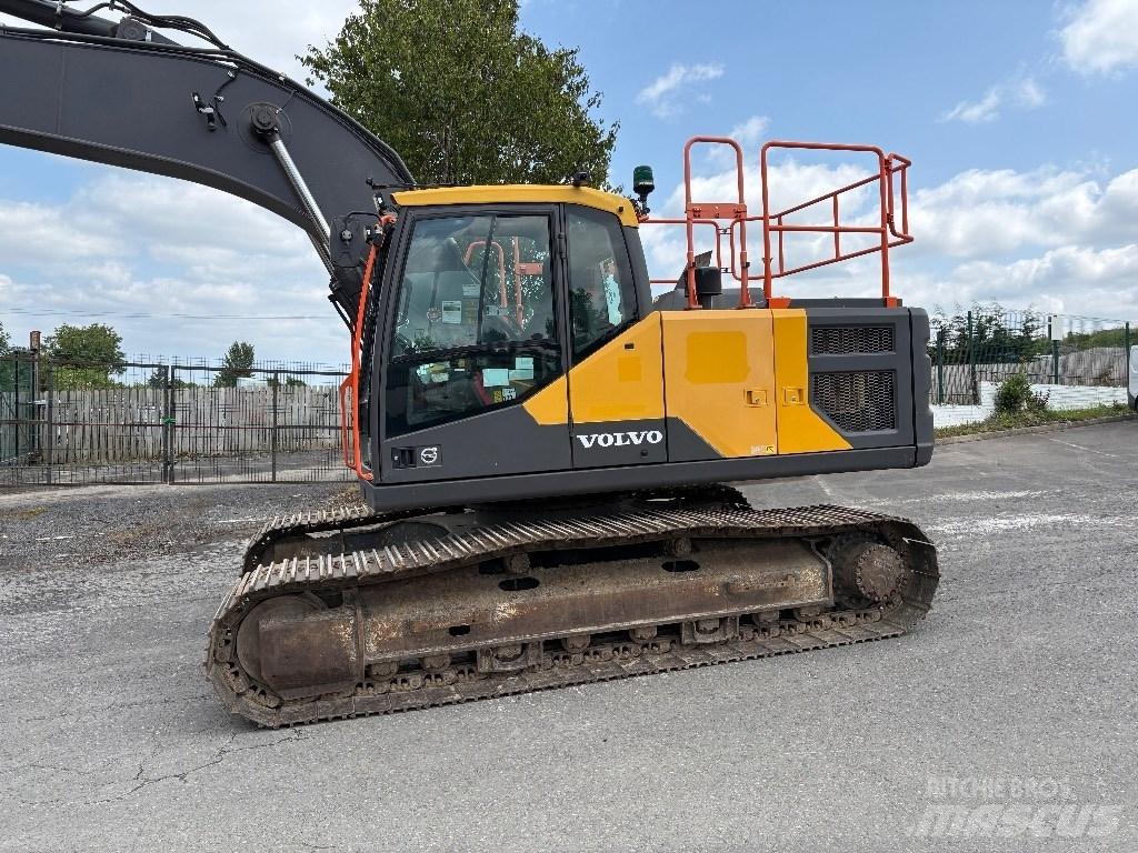 Volvo EC 200 Bageri gusjeničari