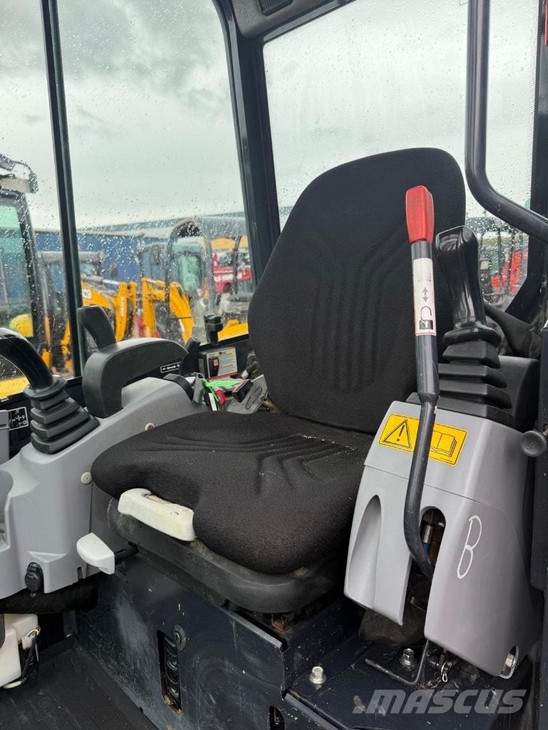 Kubota U 27-4 Mini bageri <7t