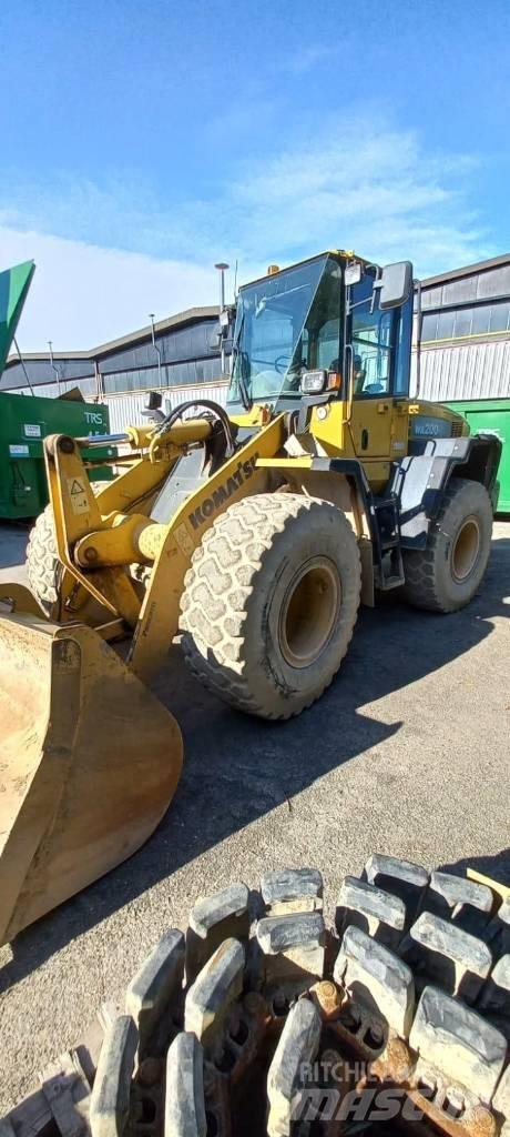 Komatsu WA 200 PT-5 Utovarivači na kotačima