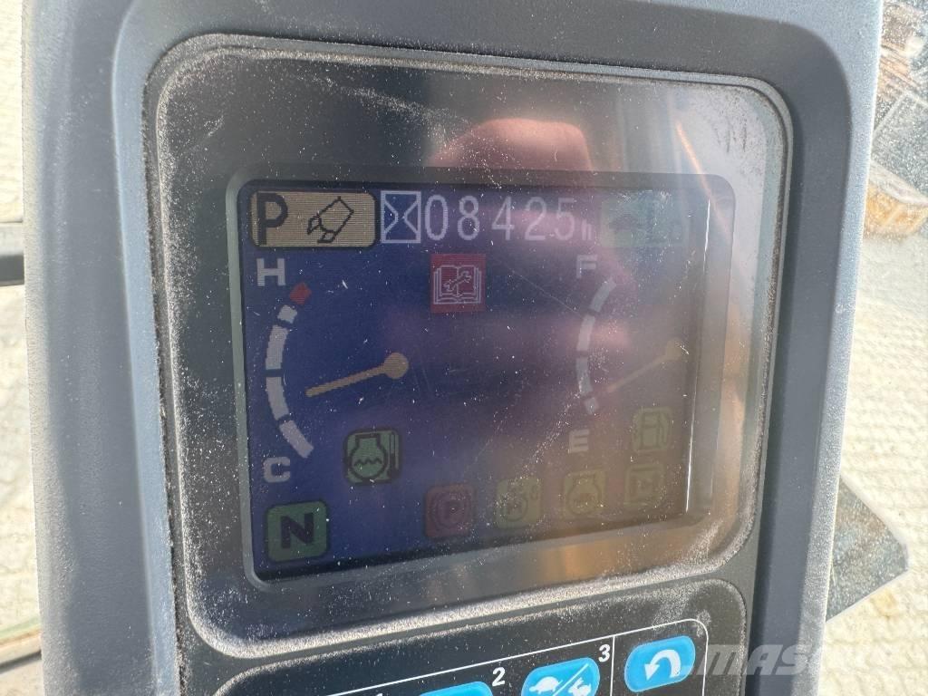 Komatsu PW 200-7 Bageri na kotačima