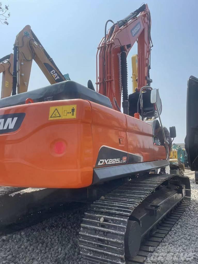 Doosan DX 225LC-9C Bageri gusjeničari