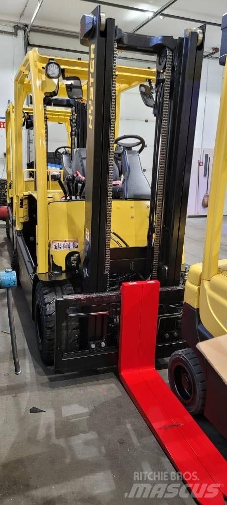 Hyster J3.0XN Električni viličari