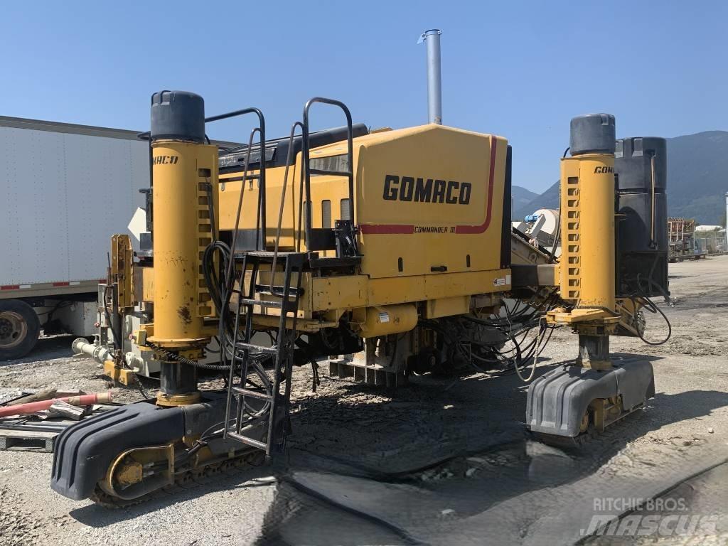 Gomaco Commander III Betonski finišeri