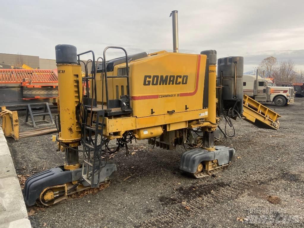 Gomaco Commander III Betonski finišeri
