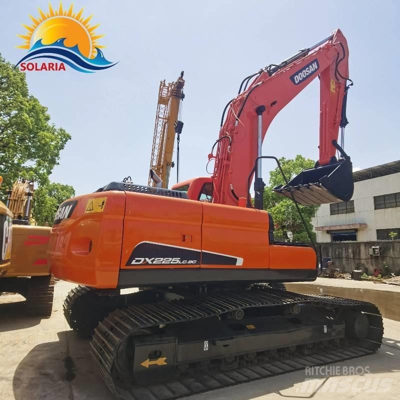 Doosan DX 225 LC Bageri gusjeničari