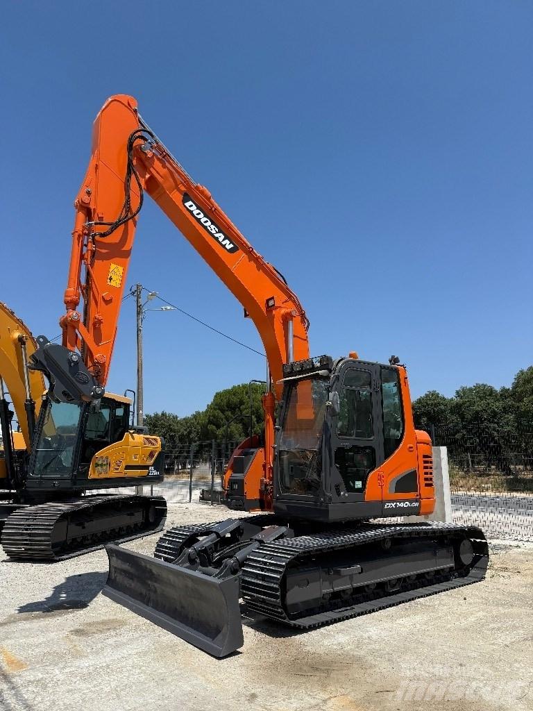  Dossan DX140LCR Bageri gusjeničari