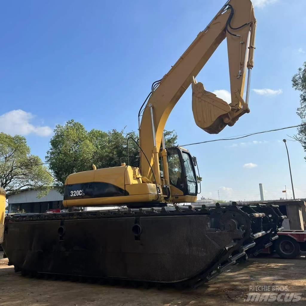CAT 320 C Amfibijski bageri
