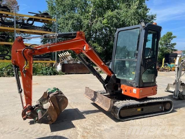 Hitachi ZX 26 Mini bageri <7t