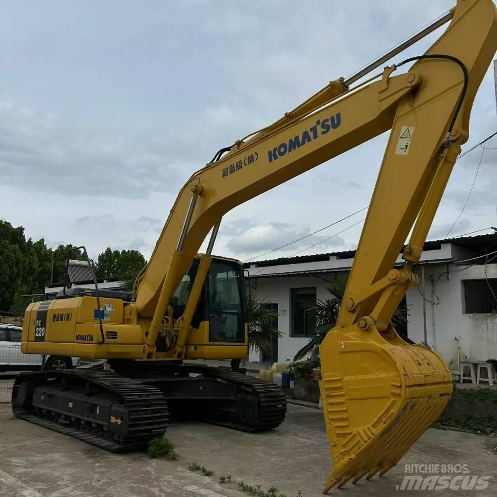Komatsu 220-7 Bageri gusjeničari