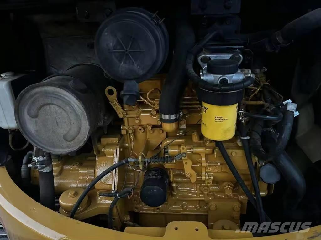 CAT 304 CR Mini bageri <7t