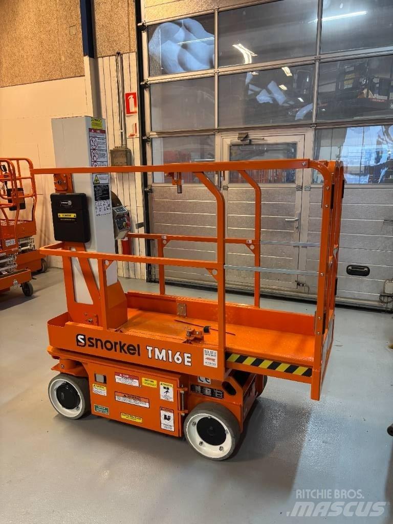 Snorkel TM 16 Vertikalne radne podizne platforme