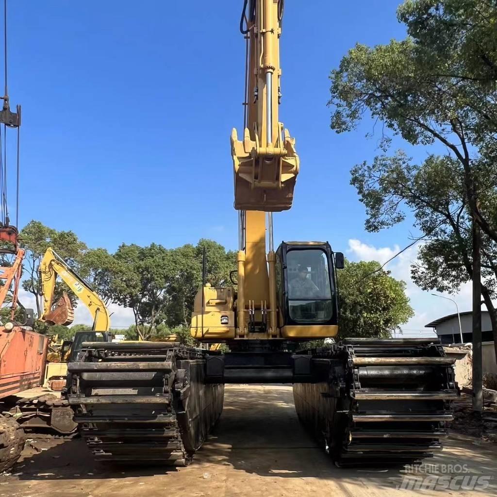 CAT 320 C Amfibijski bageri
