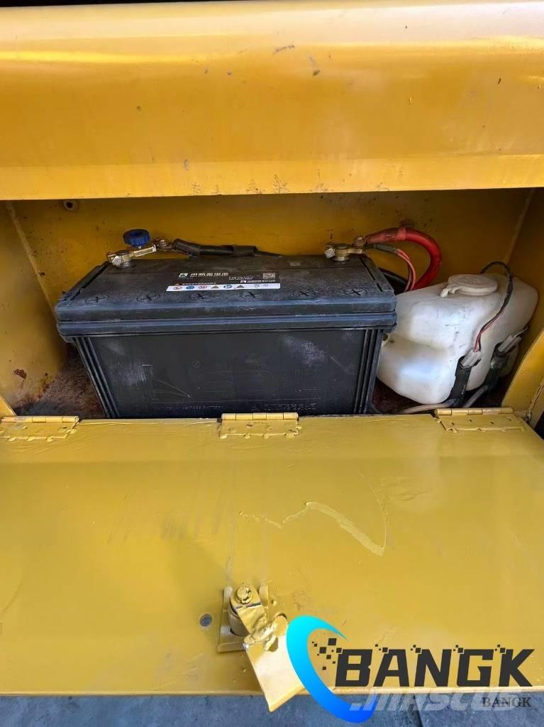 CAT 420 F Bageri na kotačima