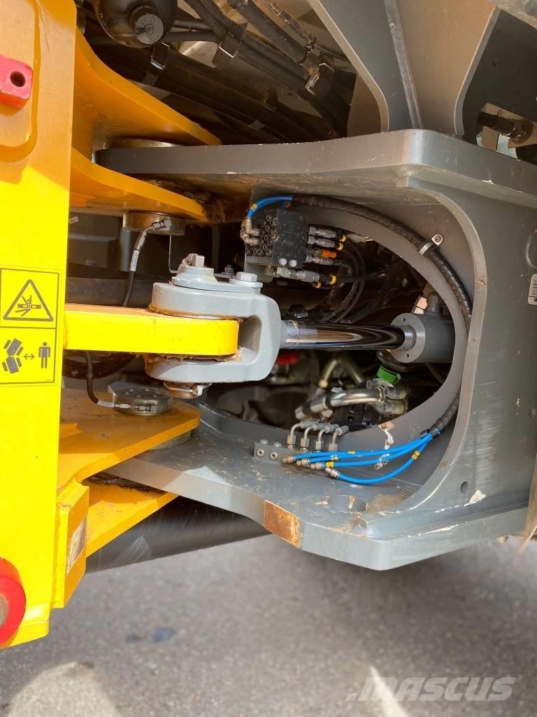 Liebherr L 538 Utovarivači na kotačima
