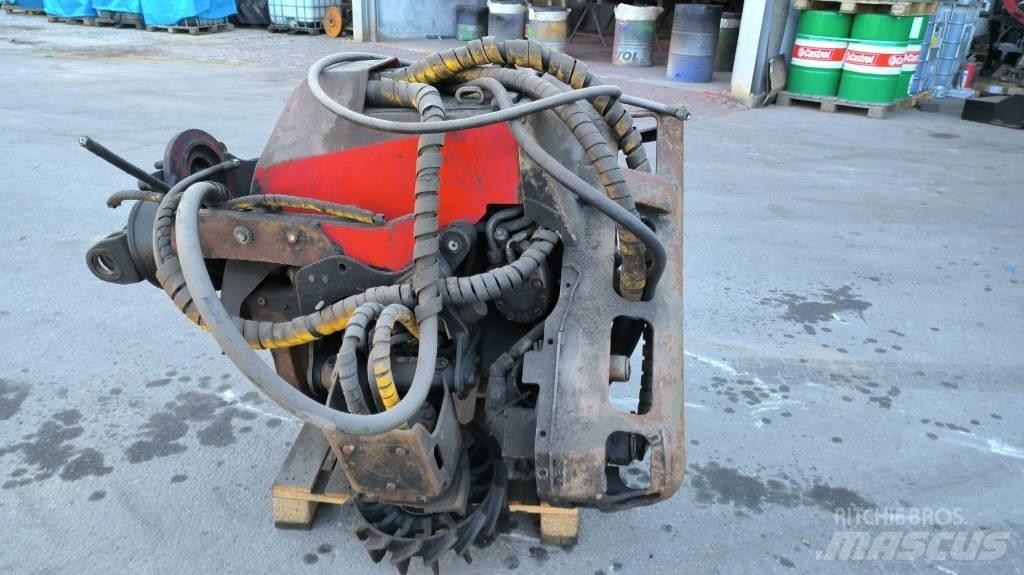Komatsu 350 Harversteri