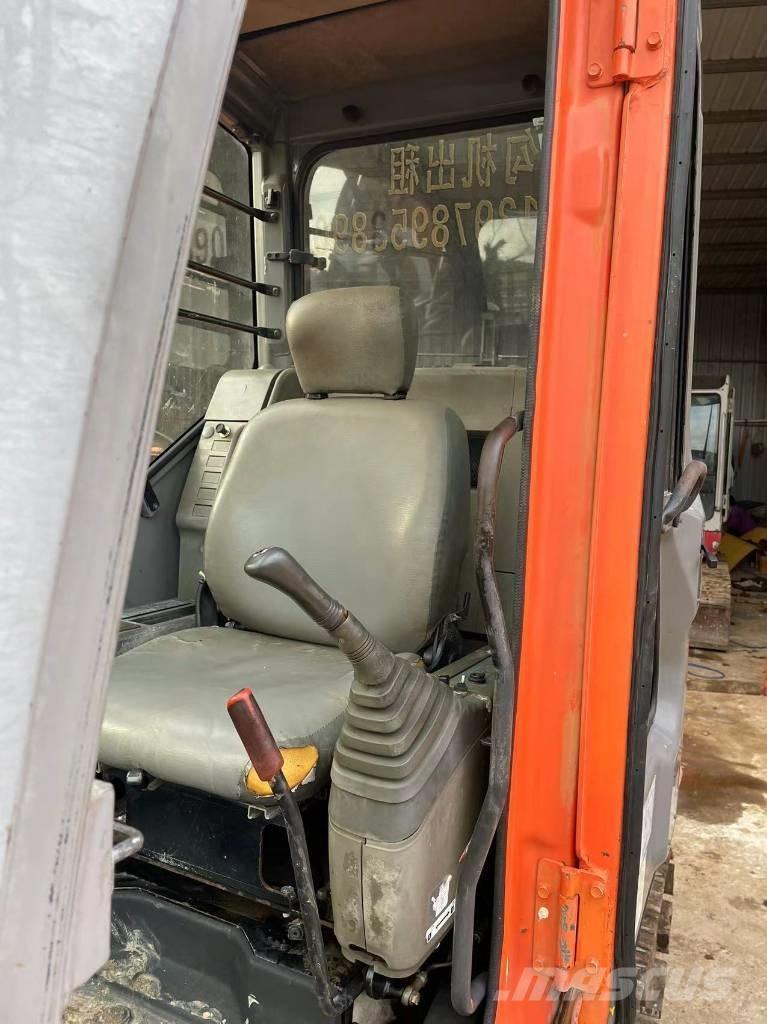 Hitachi ZX 80 Bageri gusjeničari