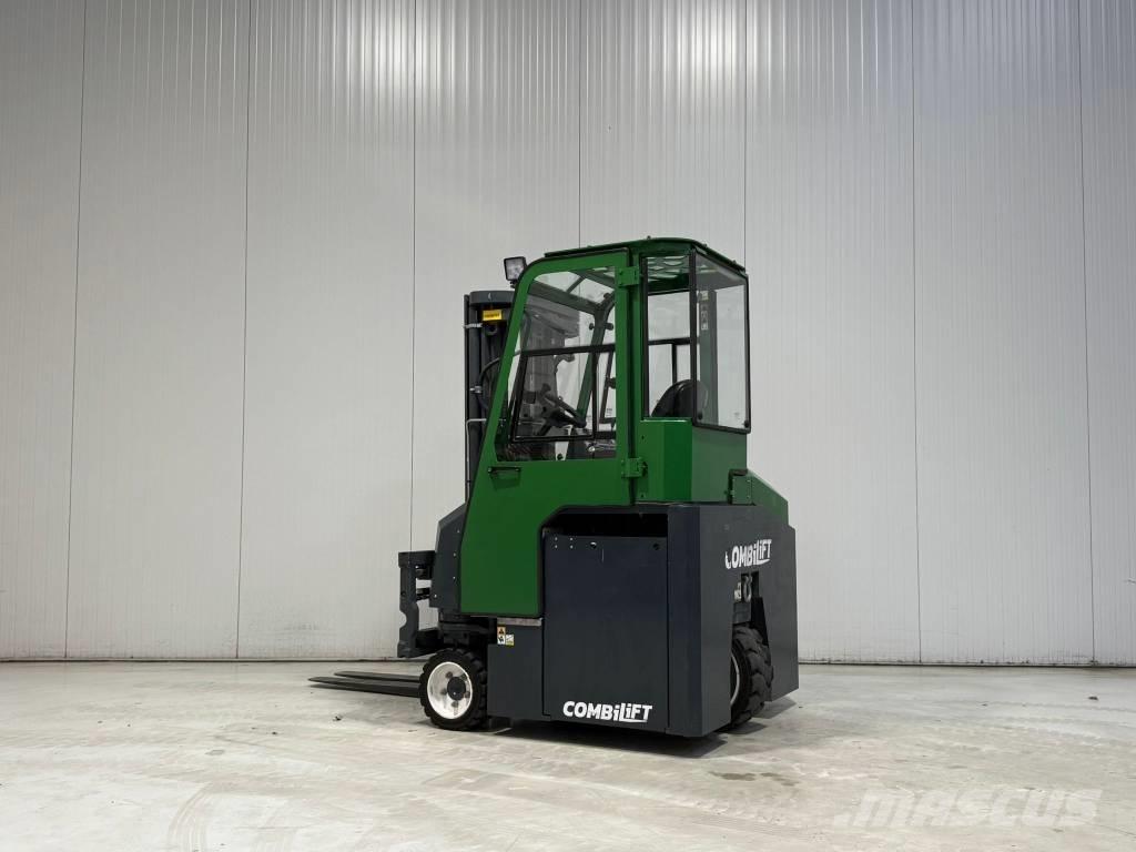 Combilift CBE2500 Viličari sa 4-stranskim dohvatom