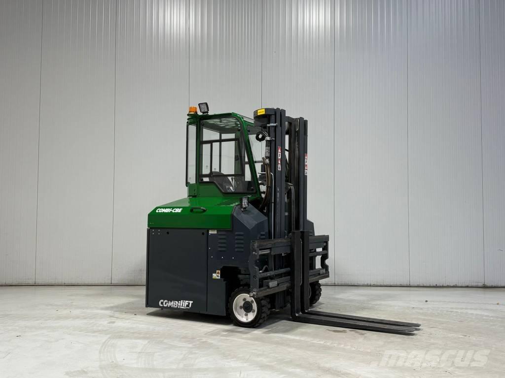 Combilift CBE2500 Viličari sa 4-stranskim dohvatom