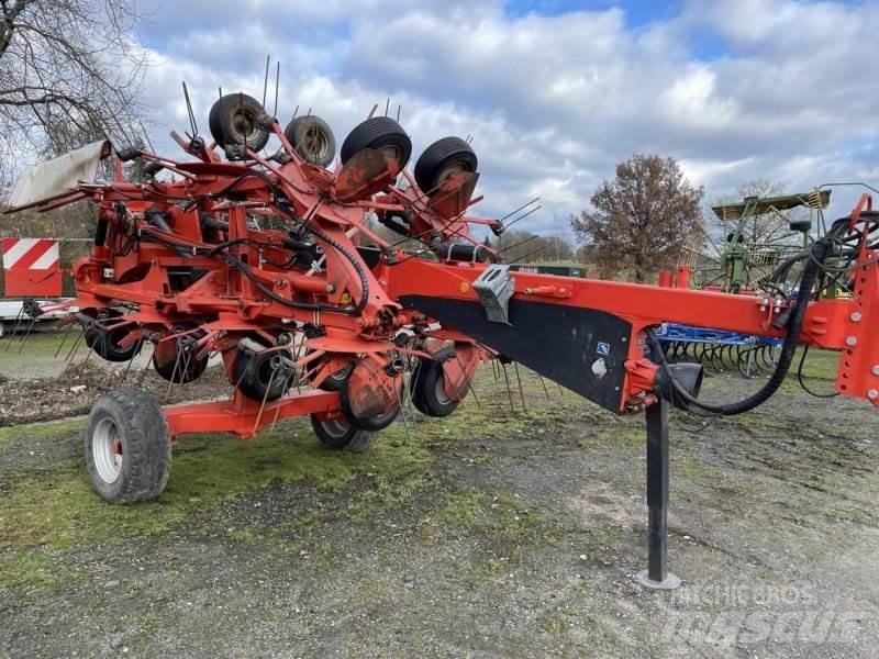 Kuhn GF 13002 Okretači i sakupljači sijena